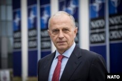 Mircea Geoana susține că va implementa dosarul electronic pentru a reduce erorile medicale