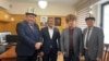 "Бир ырым үчүн 5600 сом алдым". "Монпарнаска" чыккан калемгерлер 