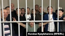 "Кемпир-Абад" иши боюнча айыпталып жаткандар.