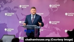 «Час подивитися у космос, бо єдина можливість зараз досягти потрібного рівня безпеки полягає тільки у технологічних перевагах в усіх доменах. Тому рішення про створення Космічних військ до 31 грудня 2025 року, передбачене програмою уряду, хоч і запізніле, проте все ще актуальне»