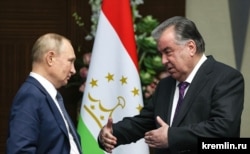 ვლადიმირ პუტინი და ემომალი რაჰმონი.