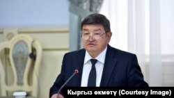 Акылбек Жапаров.