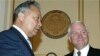 Kyrgyz President Bakiev (left) and Robert Gates in Bishkek today
