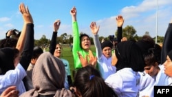 د افغان کډوالو نجونو ټیم 