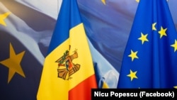 Steagurile Republicii Moldova și Uniunii Europene