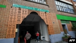 Moscheea Islah din Montreuil, la periferia Parisului, pe 9 septembrie. Mai multe capete de porc au fost descoperite în aceeași zi la intrarea în clădire.