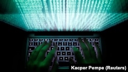 According to U.S. President Barack Obama, "open societies" are "more vulnerable" in defending against hacking and other possible Kremlin-directed manipulation campaigns (illustrative photo).
