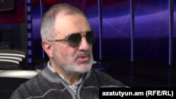 Ալեք Ենիգոմշյանը «Ազատություն TV»-ի տաղավարում, Երևան, 3-ը փետրվարի, 2015թ. 