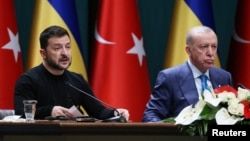 Президент Украины Владимир Зеленский и турецкий лидер Реджеп Тайип Эрдоган, архивное фото 