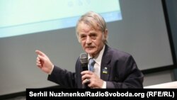 Qırımtatar halqınıñ lideri, Ukraina halq deputatı Mustafa Cemilev