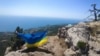 «Мне отвратителен триколор»: «Желтая лента» провела проукраинскую акцию в городах Крыма