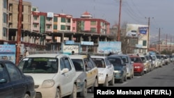 په پکتیا کې موټر پلورنځیو مالکان هم وايي، د کانتینري موټرو شمیر دومره دی، چې بندول يې ناشوني مالومیږي.