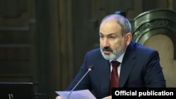 Премьер-министр Армении Никол Пашинян на заседании правительства, Ереван, 8 сентября 2021 г. 