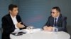 AzattyqLIVE хабарының қонағы, «Ұрпақ тағдыры - білімде» қоғамдық бірлестігінің төрағасы Ерсайын Ерқожа (оң жақта) және журналист Қасым Аманжолұлы.