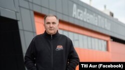 Expertul în conducere defensivă Titi Aur spune că „trebuie sancțiuni mari, pentru că altfel nu îi poți opri” pe șoferii agresivi.