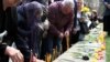Уже в 23-й раз очевидец тех кровавых событий Жужуна Чагунава приходит на проспект Руставели с тюльпанами и свечами