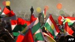 ერაყელი ქურთების დროშები
