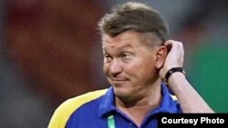 Учитывая сенсационное выступление сборной Украины на чемпионате мира в Германии, конкурентов у Олега Блохина на родине не было. Фото с сайта http://img.lenta.ru/.