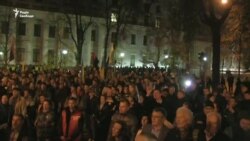 Протести у Києві: люди рушили пікетувати Адміністрацію президента (відео)