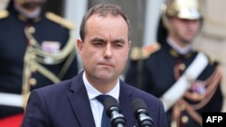 Новоназначениот премиер на Франција, Себастијан Лекорну. 