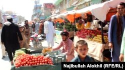 خوستیان وايي،په روژه کې د نرخونو له لوړېدو سره د دوی ستونزې ډېرې شوې. 