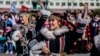 Женщины в традиционных костюмах выступают во время празднования в преддверии Международного дня коренных народов мира в Дудинке, 6 августа 2016 года. Иллюстративное фото