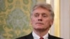 Purtătorul de cuvânt al Kremlinului, Dmitri Peskov, îndeamnă la prudență în afirmațiile privind potențialul nuclear și riscul unei confruntări globale de acest tip. 