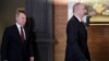 Президент России Владимир Путин (слева) и президент Азербайджана Ильхам Алиев
