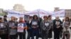 Армения – Родственники погибших в ходе событий 1 марта проводят акцию протеста в Ереване, 7 апреля, 2010 г.