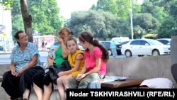 Сегодня за беженцев вступилась еще одна оппозиционная партия - «Картули Даси»