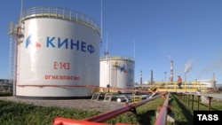 Нафтопереробний завод у Кіришах у Ленінградській області РФ, фото архівне