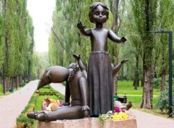 Памятник детям, расстрелянным в Бабьем Яру