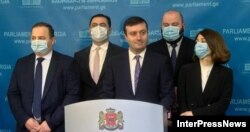 ალექსანდრე ხოჯევანიშვილი თანაპარტიელებთან