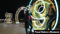 Новогодняя иллюминация в центре Евпатории, декабрь 2018 года