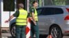Гранични полицаи на ГКПП "Калотина", където сръбските власти предадоха на българските задържания преди година Никола Николов-Паскал, 27 август 2025 г.
