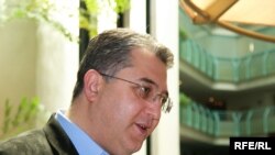 Георгий Ахвледиани расценивает решение как попытку со стороны государства создать монопольную корпорацию с нарушением конституции