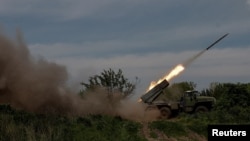 Украинанын аскерлери Бахмут шаарына жакын жерде.