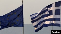 ევროკავშირისა და საბერძნეთის დროშები