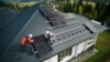Instalarea panourilor fotovoltaice, prin programe naționale, a devenit populară în ultimii ani. 