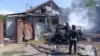 Рятувальники ліквідують наслідки російських ударів у Нікополі, архівне фото