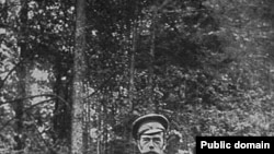Последняя известная фотография Николая II, сделанная после его отречения в марте 1917 года и ссылки в Сибирь