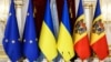 Președintele Ucrainei, Volodimir Zelenski, și președinta Moldovei, Maia Sandu, discută la Kiev în noiembrie 2023.