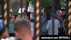 Акция протеста на проспекте Баграмяна, Ереван, 1 октября 2019  г.