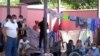 Граждане Таджикистана на казахско-узбекской границе