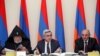 Президент Армении Серж Саргсян ведет заседание совета попечителей Общеармянского фонда «Айастан», Ереван, 30 мая 2012 г.